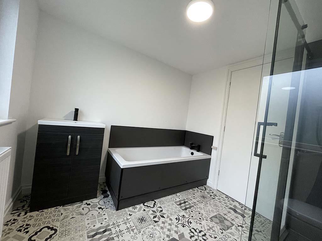 2 bedroom detached house To Let in Barnoldswick - IMG_6704.jpg